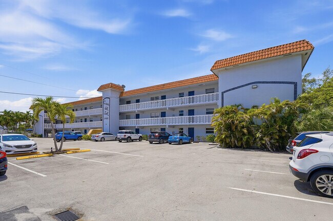 Foto del edificio - 1400 NE 57th St