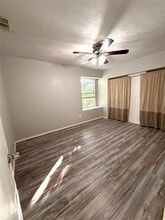 Building Photo - 6036 Maple Leaf Dr