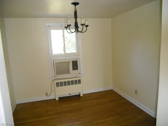 Foto del edificio - 7711 Lambert Pl