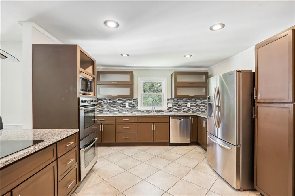 Foto principal - 4935 Cambridge Dr
