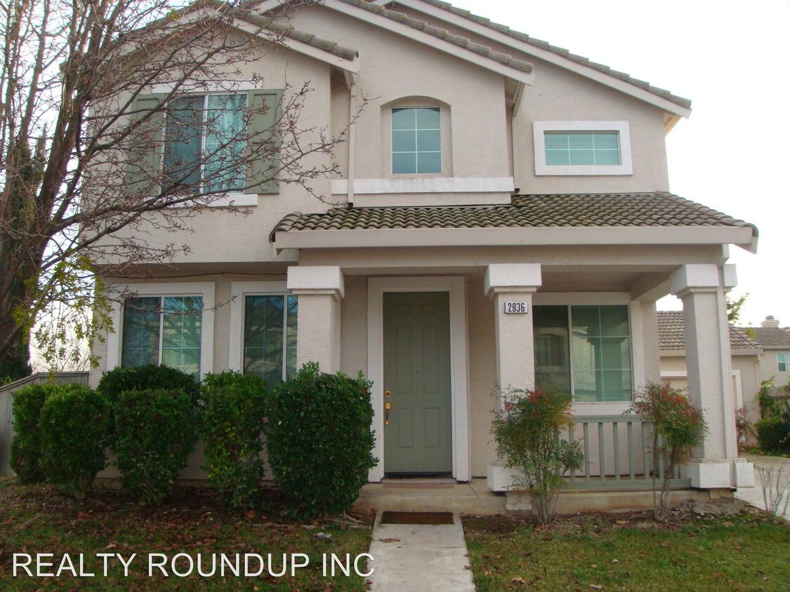 Building Photo - 3 br, 2.5 bath House - 2936 Atterbury Way
