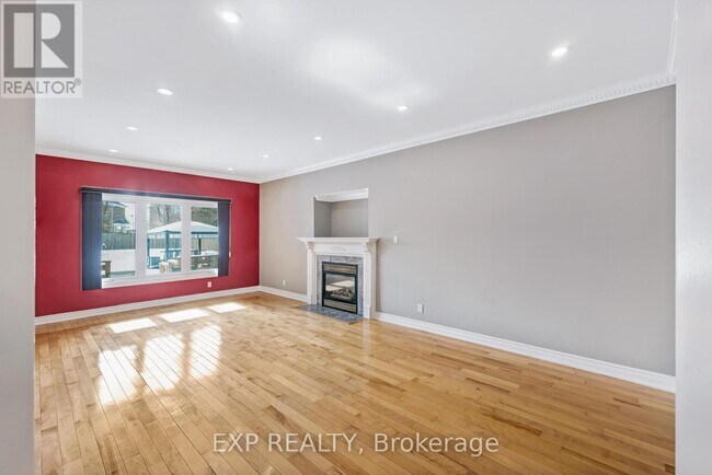 Photo du bâtiment - 598 Lyman Blvd