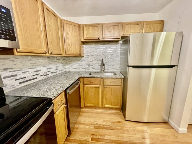 Foto del edificio - 434 Fox Run Ln