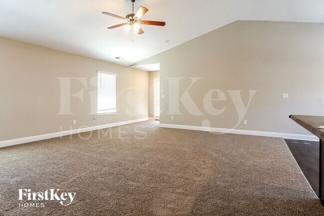 Foto del edificio - 2043 Village Ridge Cir