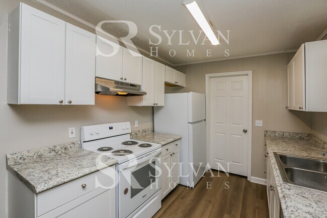 Foto del edificio - Step into this stunning 3-bedroom, 2-bathr...