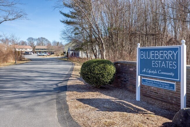 Foto del edificio - 4 Cicero Dr