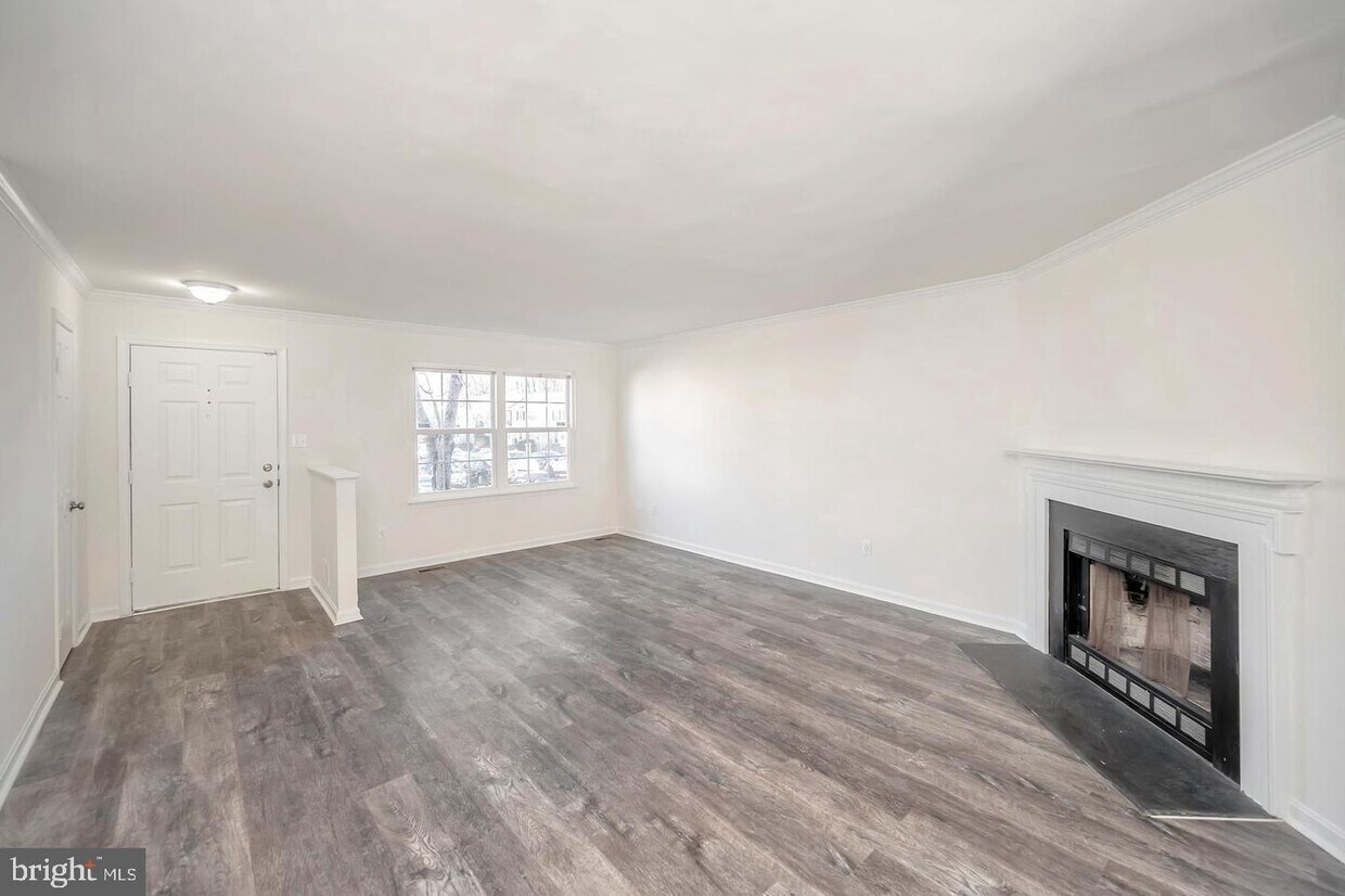 17960 Milroy Dr, Dumfries, VA 22026 Townhome Rentals in Dumfries VA