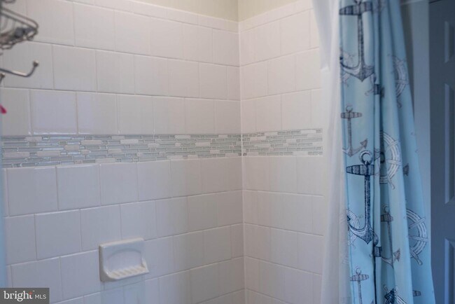 Building Photo - 410 Dogwood Dr