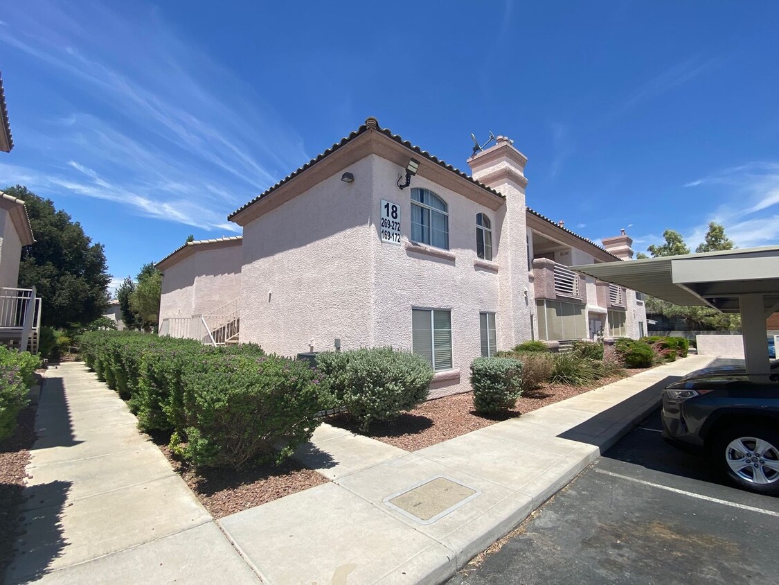 Primary Photo - BEAUTIFUL 2 BEDROOM 2 BATHROOM 2 STORY CON...