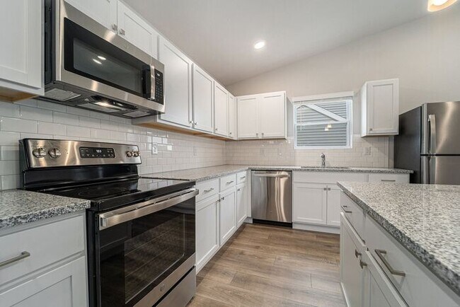 Foto del edificio - 2331 Richardson Ct