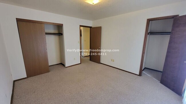 Building Photo - 493-432 32 Rd