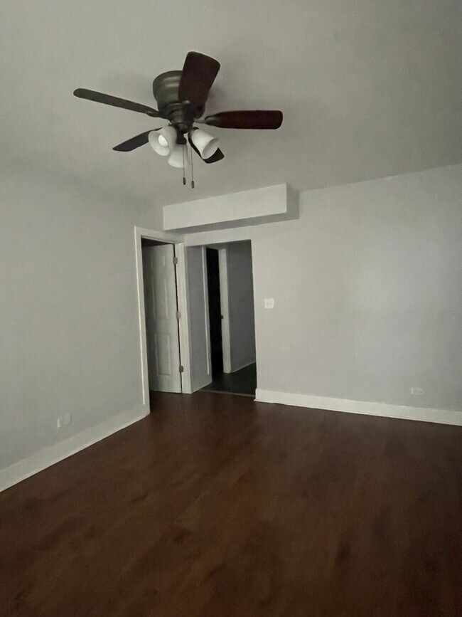 Foto del edificio - 851 N Mozart St