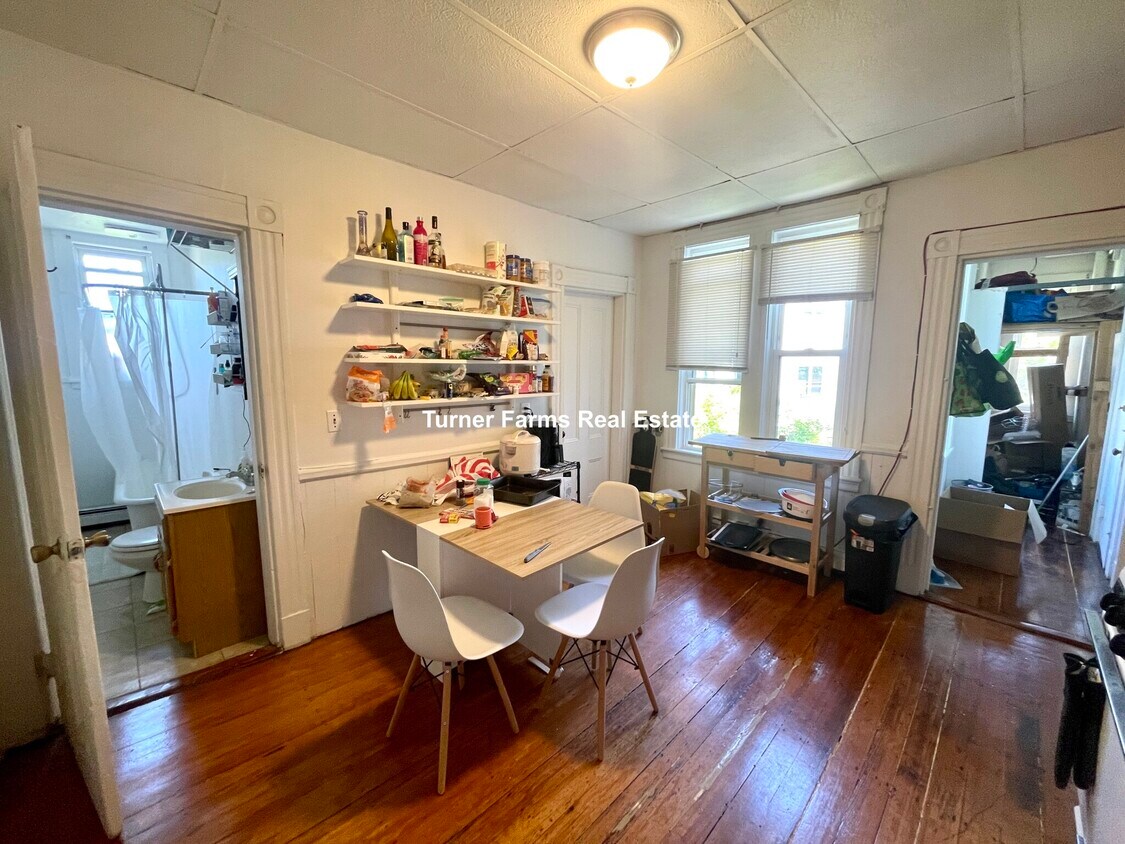 Foto principal - 254 Windsor St