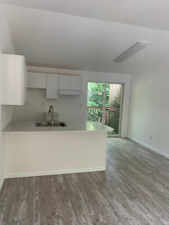 Foto del edificio - 4950 SW 45th Ave