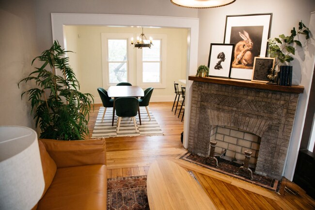 Foto del edificio - 3837 W Lafayette Blvd