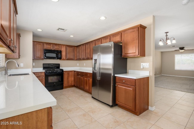 Building Photo - 3756 W Malapai Dr