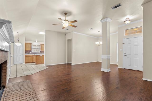Primary Photo - 1607 Cheyenne Trail
