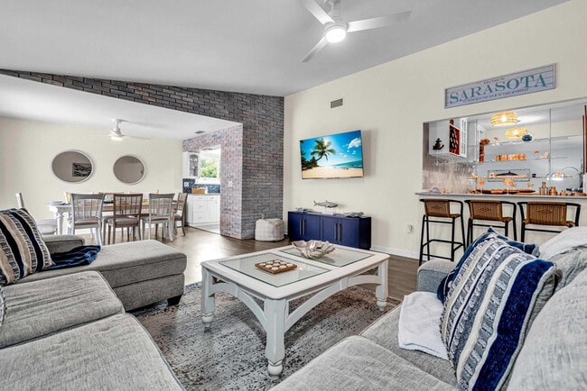 Building Photo - 7220 Arcturas Dr