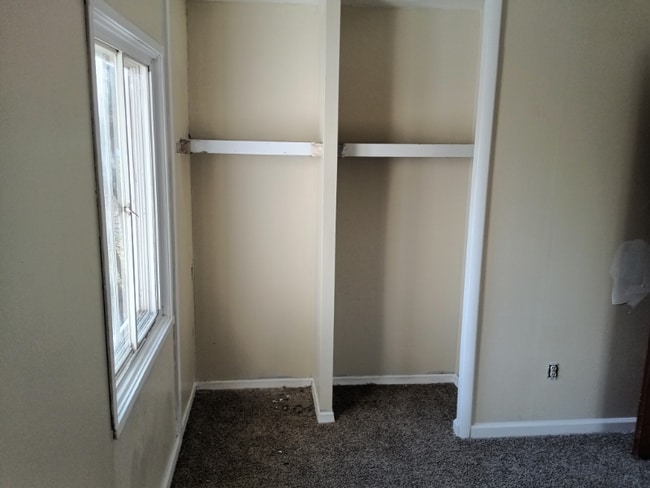 Foto del edificio - 1137 Regent St