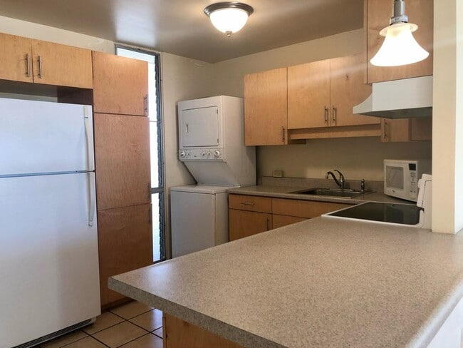 Building Photo - 95-2048-2048 Waikalani Pl