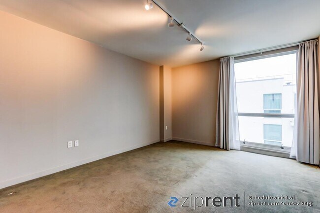 Foto del edificio - 555 4th St
