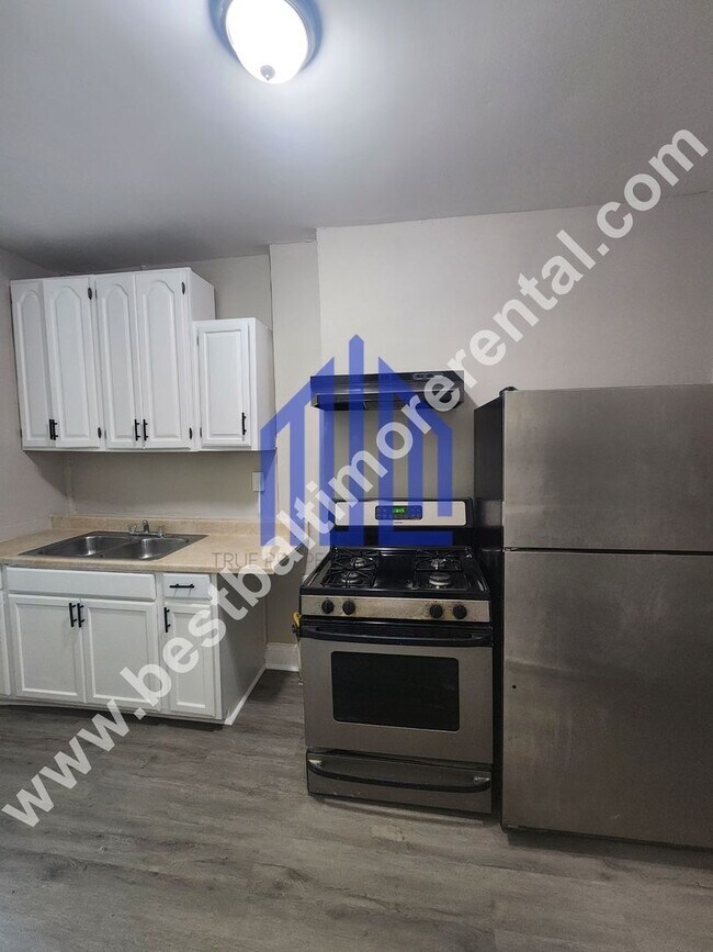 Foto del edificio - Spacious 3 Bedroom 2 Bathroom in East Baltimore
