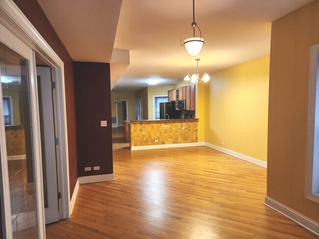 Foto del edificio - 7726 N Paulina St