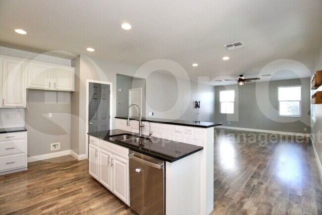 Foto del edificio - 11110 E Segura Ave