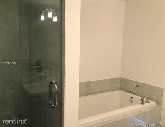 Building Photo - 2 br, 2 bath  - Vizcayne