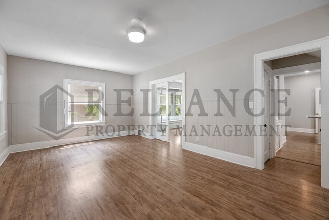 Building Photo - 257 N Erie Ave