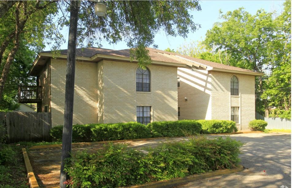 Foto principal - 905 E 51st St
