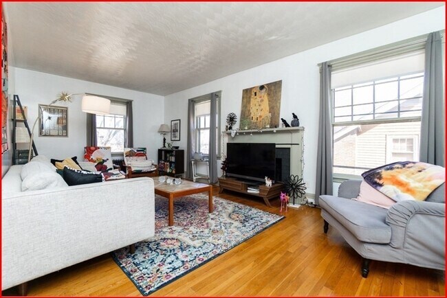 Building Photo - 21 Melville Ave