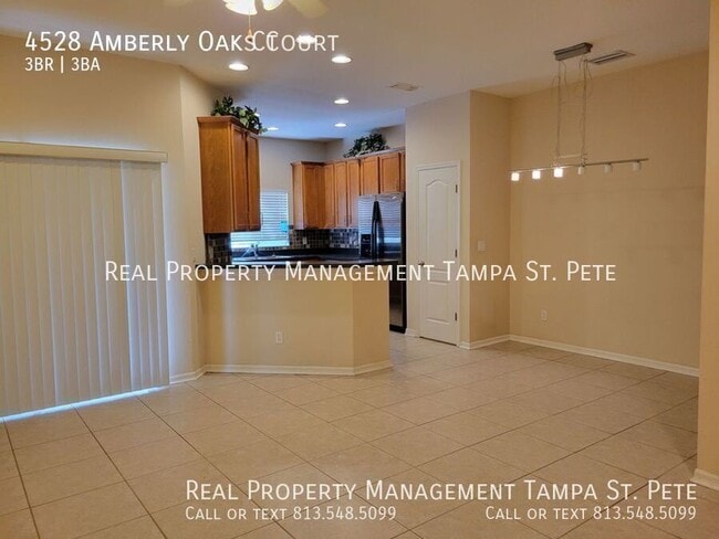Building Photo - 4528 Amberly Oaks Ct