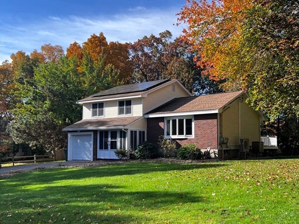 123 Lincoln Pkwy, Lowell, MA 01851 House Rental in Lowell, MA