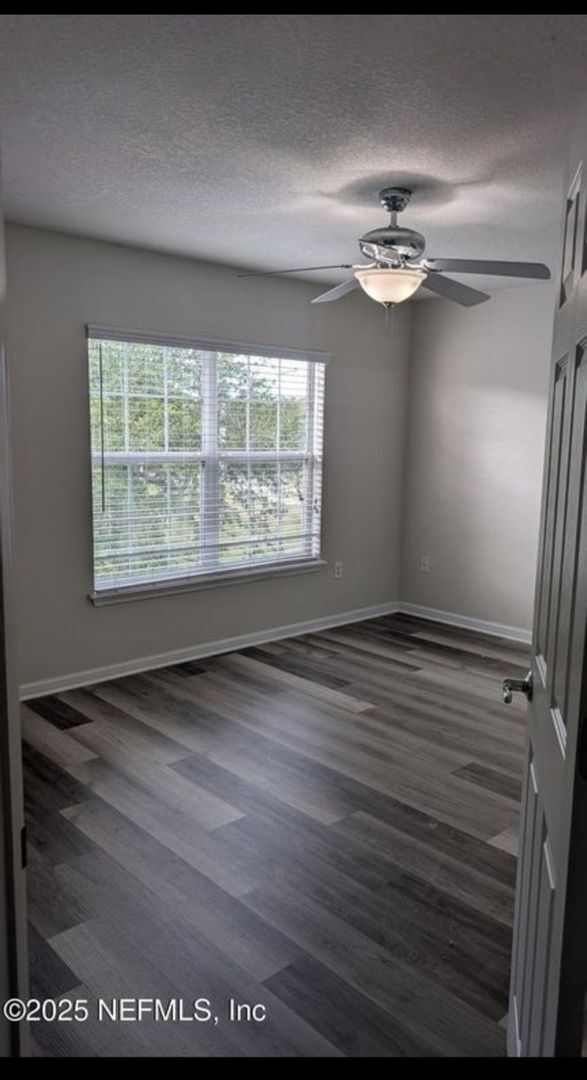 Foto del edificio - Spacious 3BR Townhome in Jacksonville