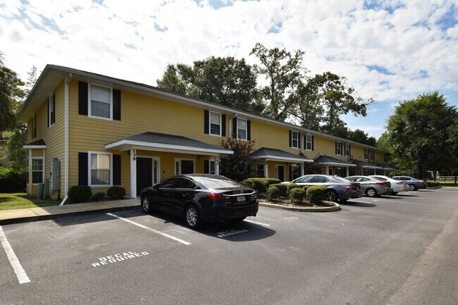 Foto del edificio - 2951 SW 35th Pl