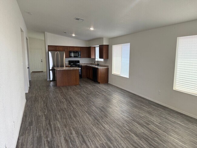 Foto del edificio - 7533 E 45th St