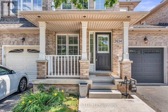 Building Photo - 2634 Armour Crescent