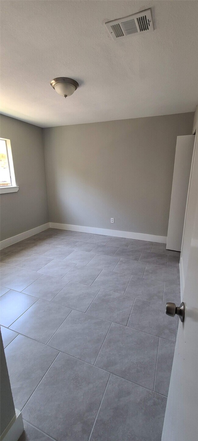 Foto del edificio - 15623 Mendocino Dr