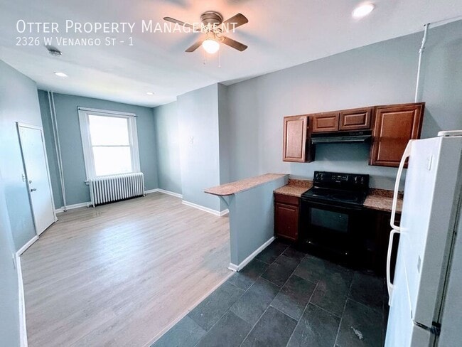 Building Photo - 2326 W Venango St