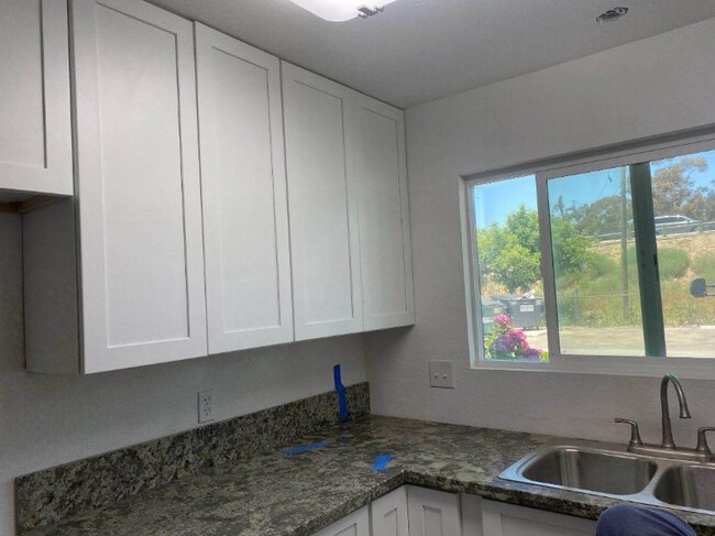 Foto del edificio - 594 Graves Ave