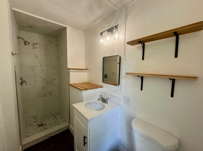 Foto del edificio - 16 Spaulding St