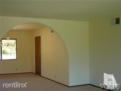 Foto principal - 3710 Sunset Knolls Dr