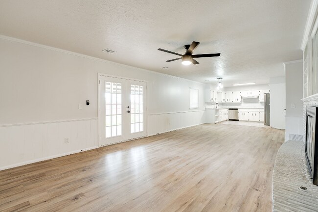 Foto del edificio - 324 NE 60th St
