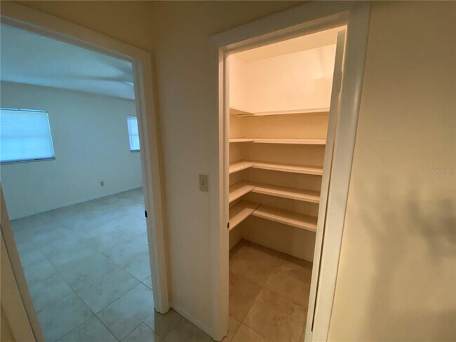 Building Photo - 903 Tangelo Pl