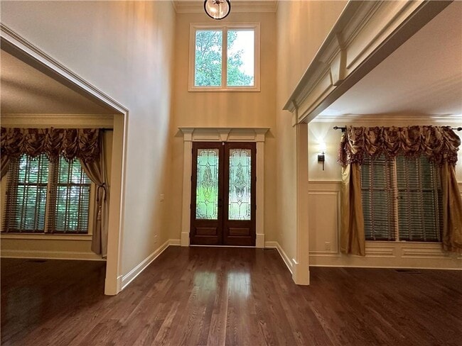 Building Photo - 510 Lake Medlock Dr