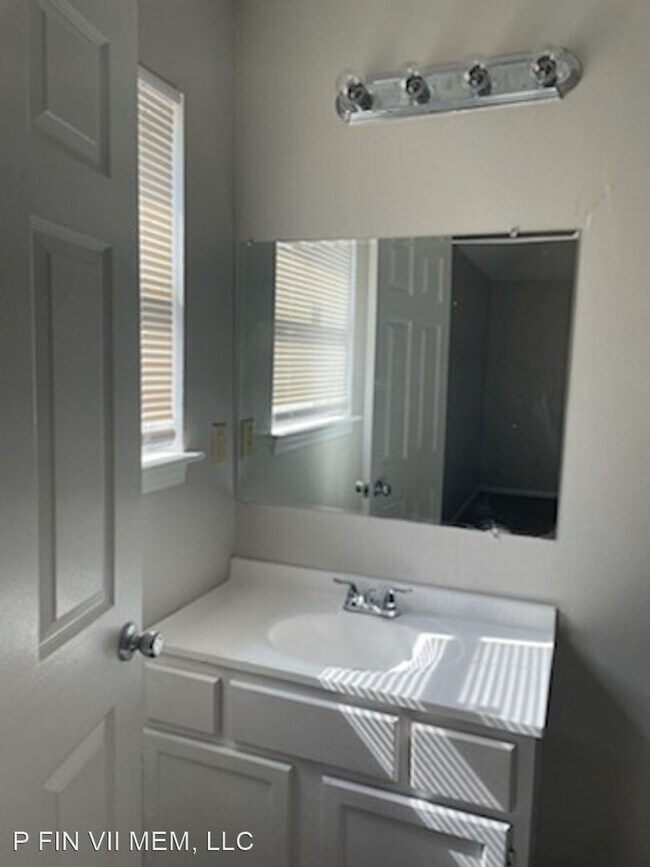 Foto del edificio - 4 br, 2 bath House - 5958 Wagon Hill Rd E