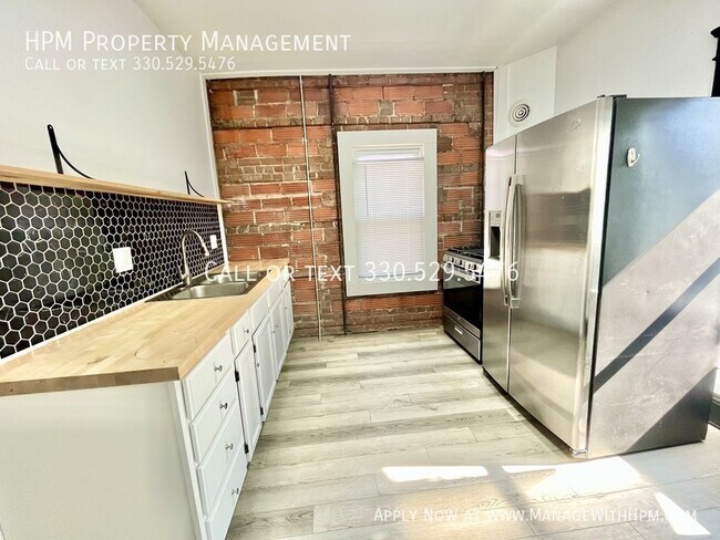 Foto del edificio - 1331 W 65th St