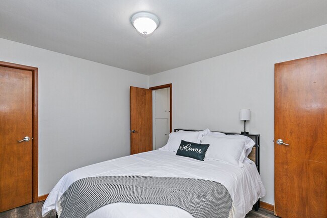 Foto del edificio - 2321 Logan St
