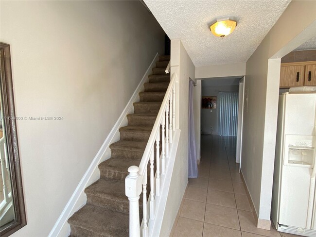 Foto del edificio - 3761 93rd Ln N